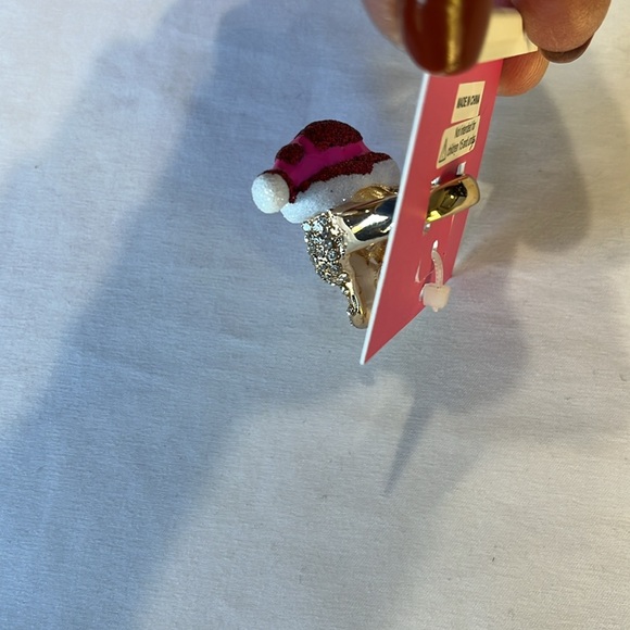 Betsey Johnson Holiday Santa Pink Crystal Skull Ring NWT - Picture 5 of 9